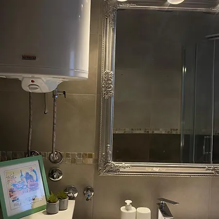 Eleven - Free Parking