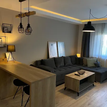 Eleven - Free Parking * Cajetina (Zlatibor)