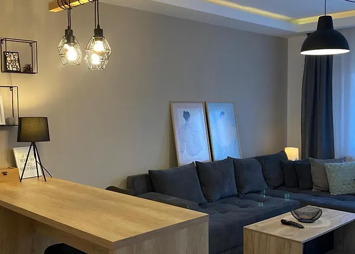 Eleven - Free Parking